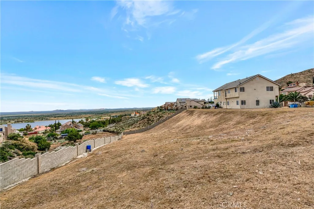 Additional image 150 of 345 Lakeview Dr, Palmdale, CA 93551