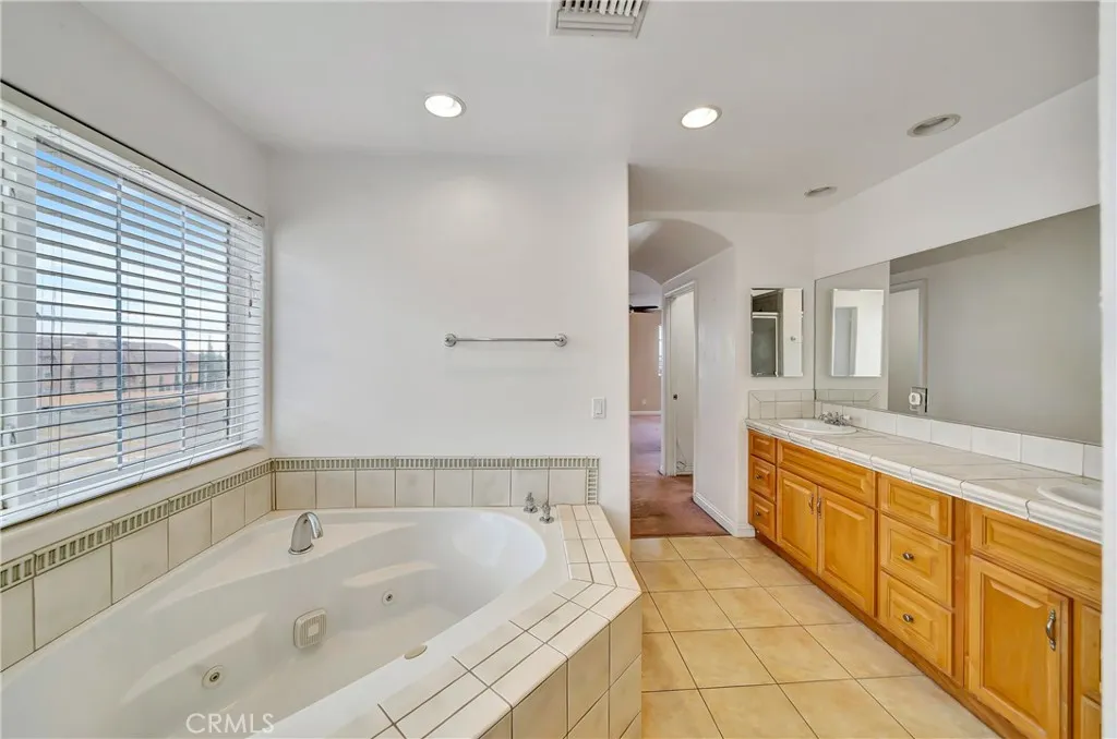 Additional image 52 of 345 Lakeview Dr, Palmdale, CA 93551