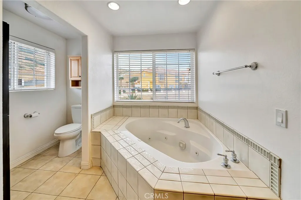 Additional image 126 of 345 Lakeview Dr, Palmdale, CA 93551