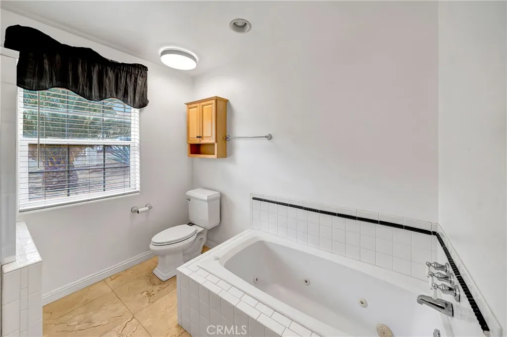 Additional image 69 of 345 Lakeview Dr, Palmdale, CA 93551