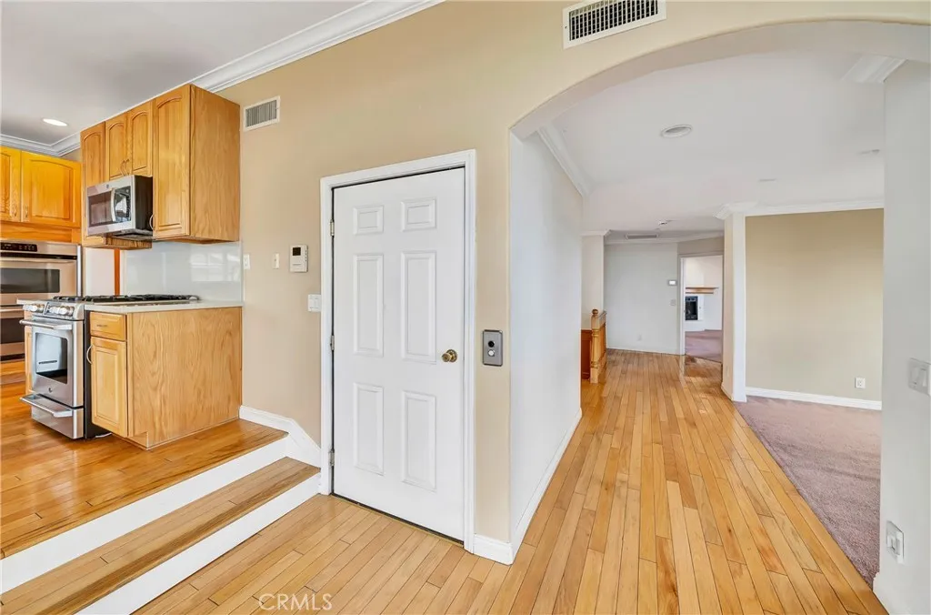 Additional image 109 of 345 Lakeview Dr, Palmdale, CA 93551