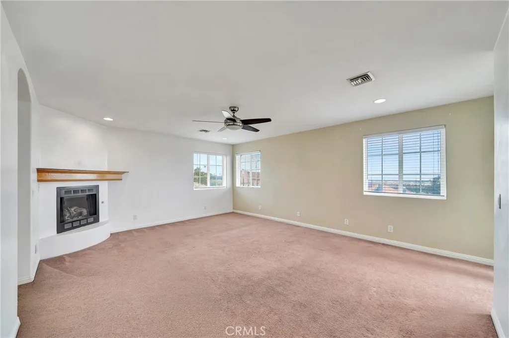 Additional image 118 of 345 Lakeview Dr, Palmdale, CA 93551