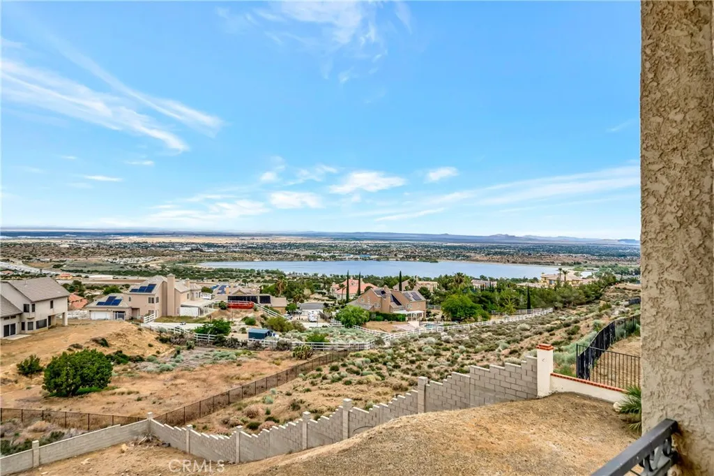 Additional image 31 of 345 Lakeview Dr, Palmdale, CA 93551