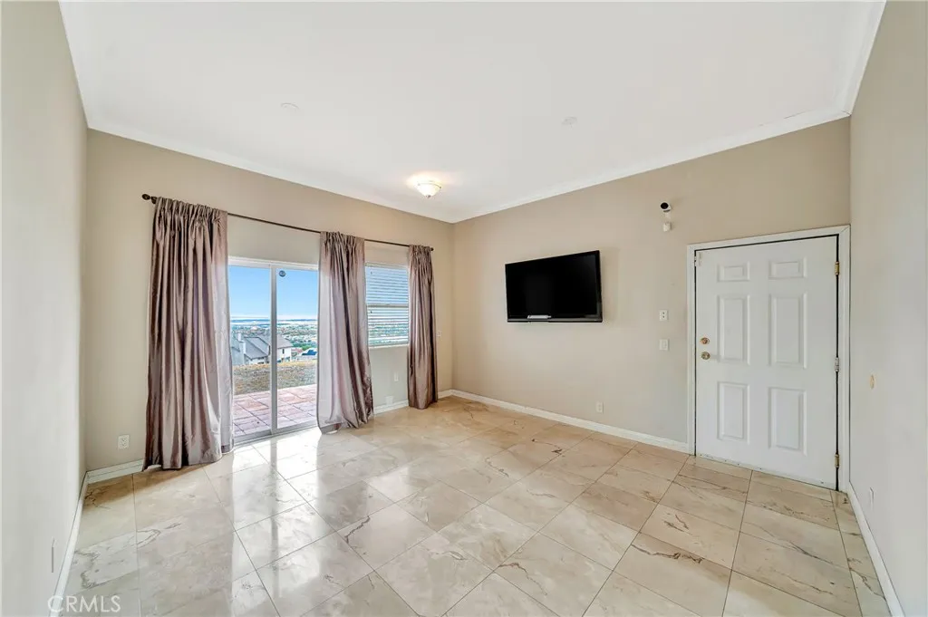 Additional image 130 of 345 Lakeview Dr, Palmdale, CA 93551