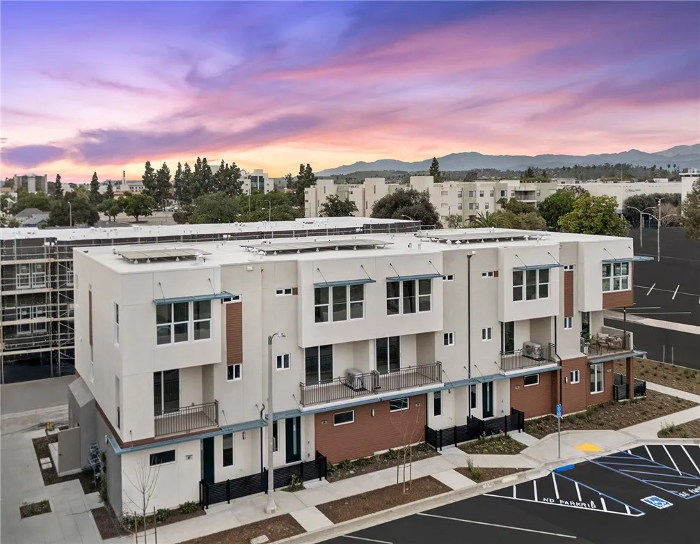 Additional image 13 of 427 S Eleanor Street, Pomona, CA 91766