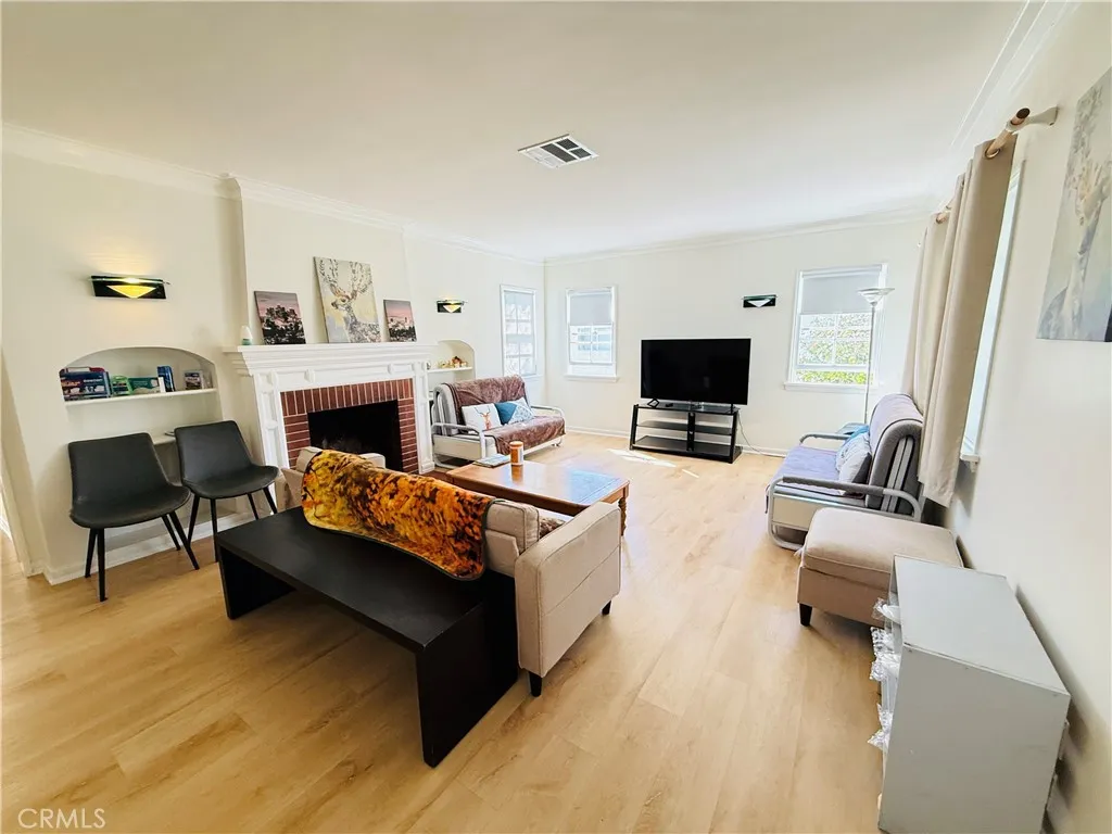 Additional image 17 of 590 N Daisy Ave, Pasadena, CA 91107