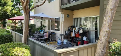 25735 Hogan Drive Unit E15, Valencia, CA 91355 - MLS#: DW24255834