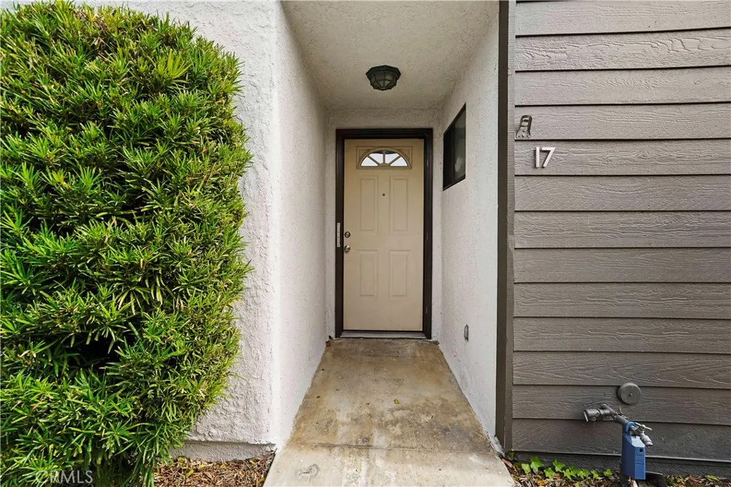11311 Tampa Avenue Unit 17, Porter Ranch, CA 91326