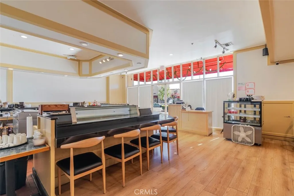 Additional image 8 of 25712 The Old Road, Valencia, CA 91381