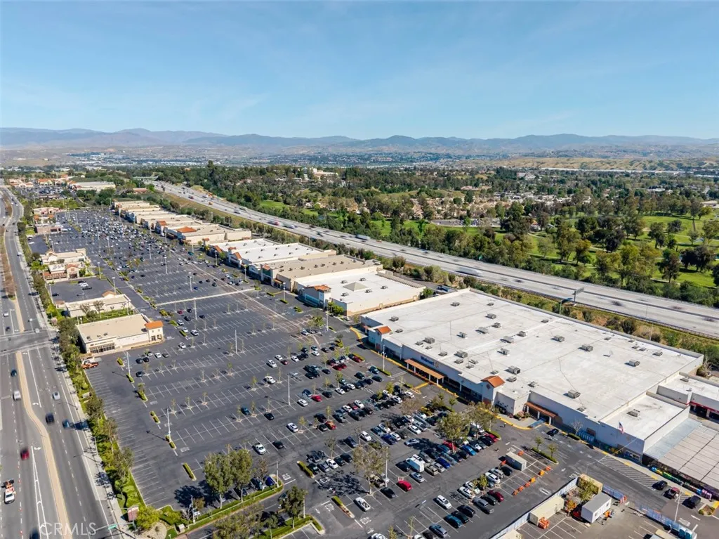 Additional image 62 of 25712 The Old Road, Valencia, CA 91381