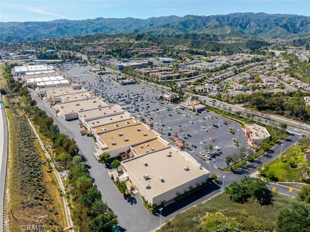 Additional image 60 of 25712 The Old Road, Valencia, CA 91381