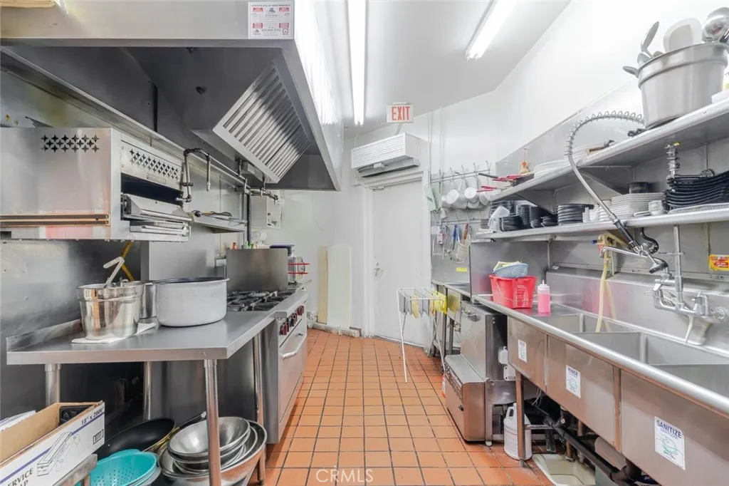 Additional image 18 of 25712 The Old Road, Valencia, CA 91381