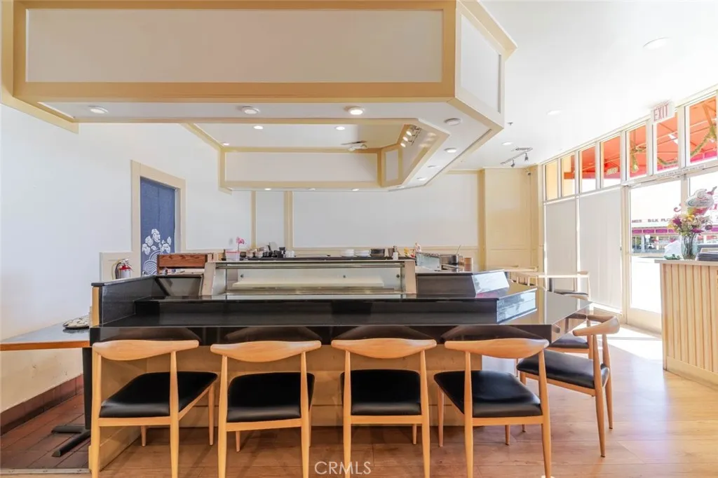 Additional image 41 of 25712 The Old Road, Valencia, CA 91381