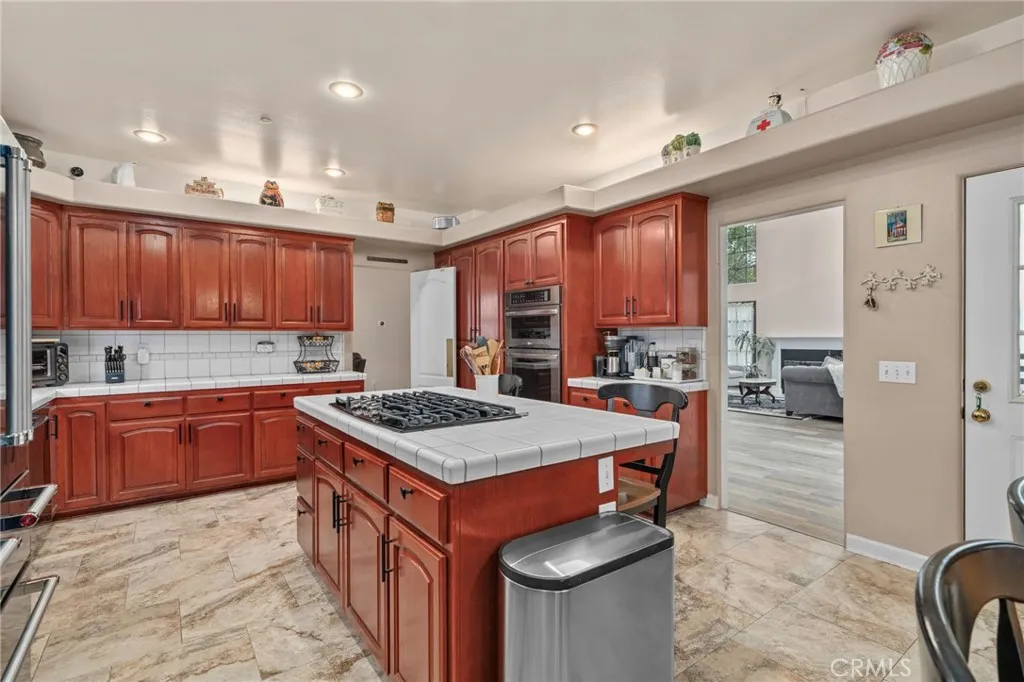 Additional image 16 of 334 Lakeside Ave, Redlands, CA 92373