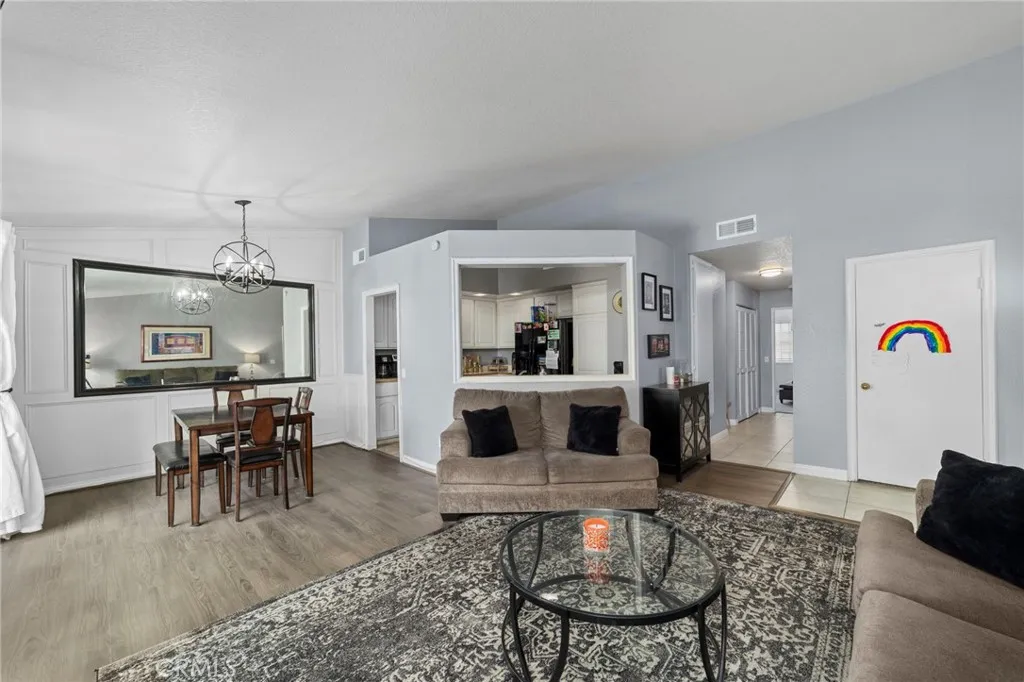 Additional image 10 of 740 E San Bernardino Road Unit 2, Covina, CA 91723