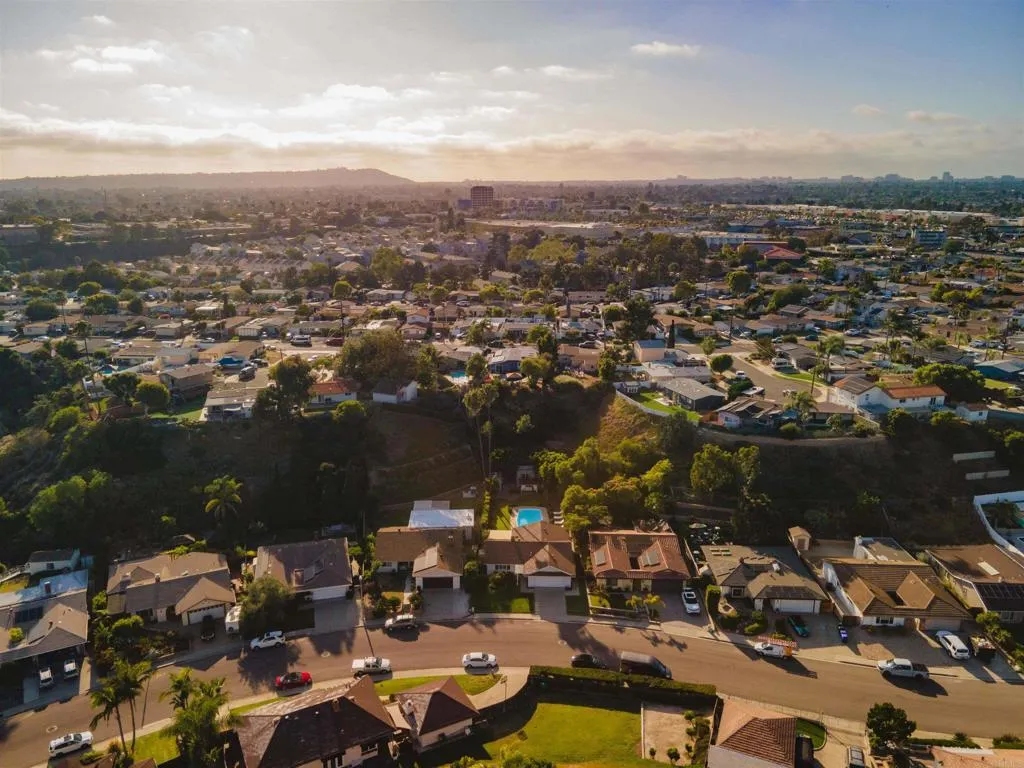 Additional image 91 of 3876 Mount Albertine Avenue, San Diego, CA 92111