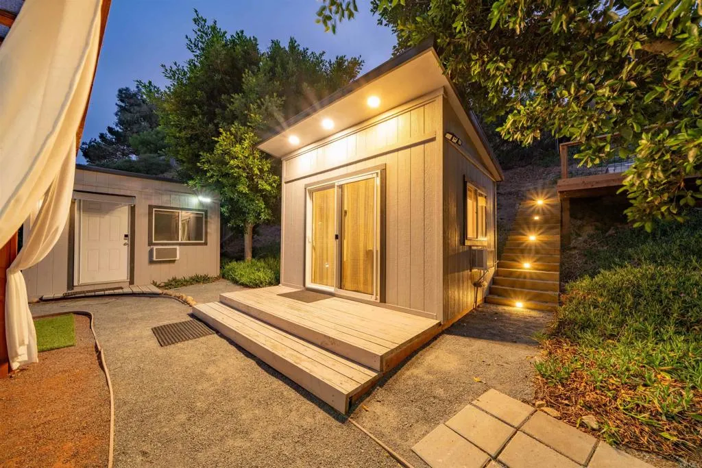 Additional image 77 of 3876 Mount Albertine Avenue, San Diego, CA 92111