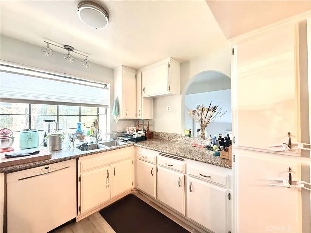 Additional image 8 of 560 Rosewood Avenue, Camarillo, CA 93010