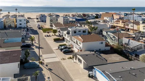 129 Santa Monica Avenue, Oxnard, CA MLS: SR25048004
