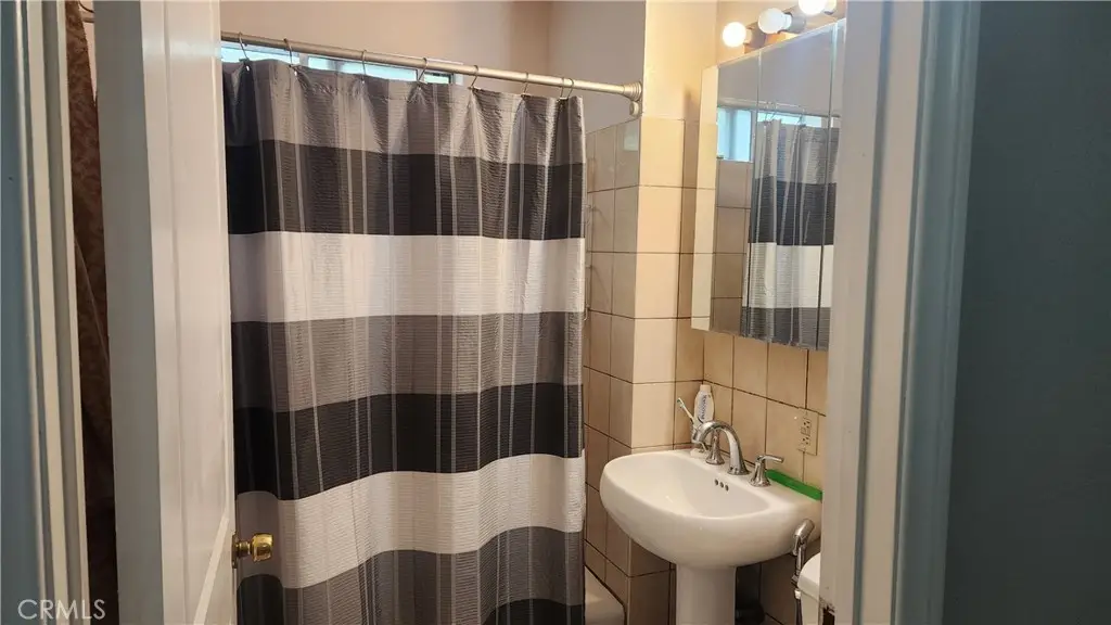 Additional image 51 of 2298 Webster Ave, Long Beach, CA 90810