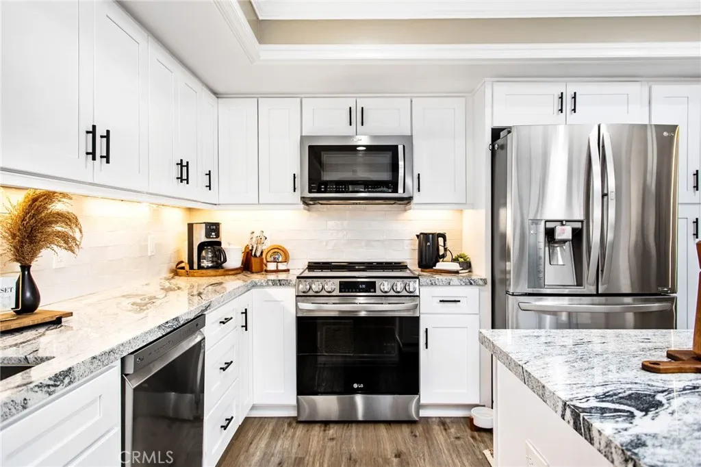 Additional image 98 of 22616 Canyon Club Drive, Canyon Lake, CA 92587