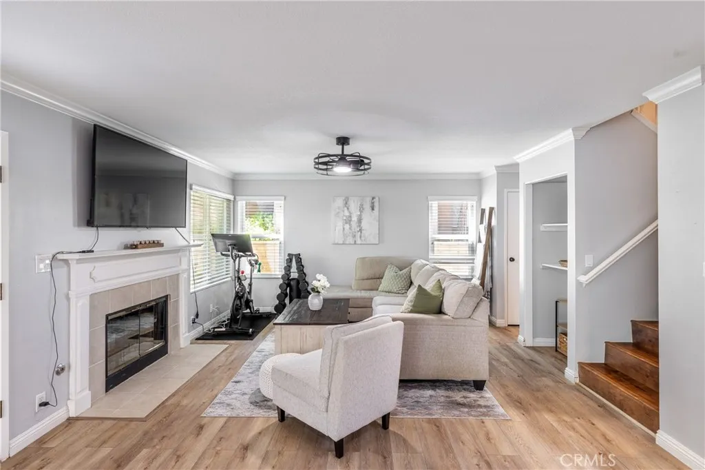 Additional image 5 of 22701 Copper Hill Dr Unit 33, Saugus, CA 91350