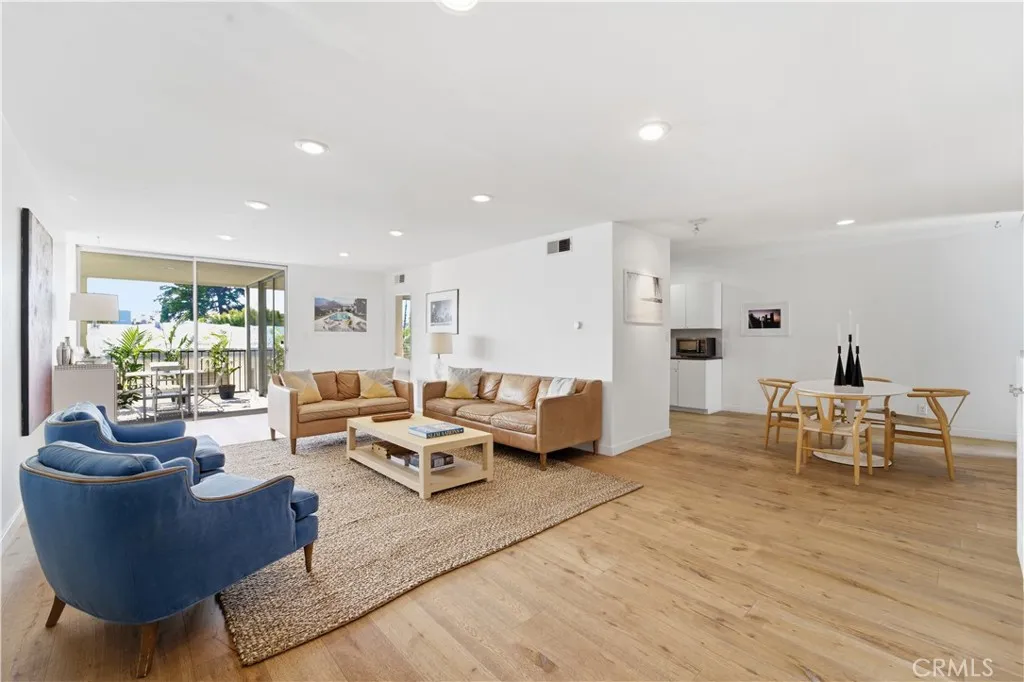1550 N Laurel Avenue Unit 201, Los Angeles, CA 90046