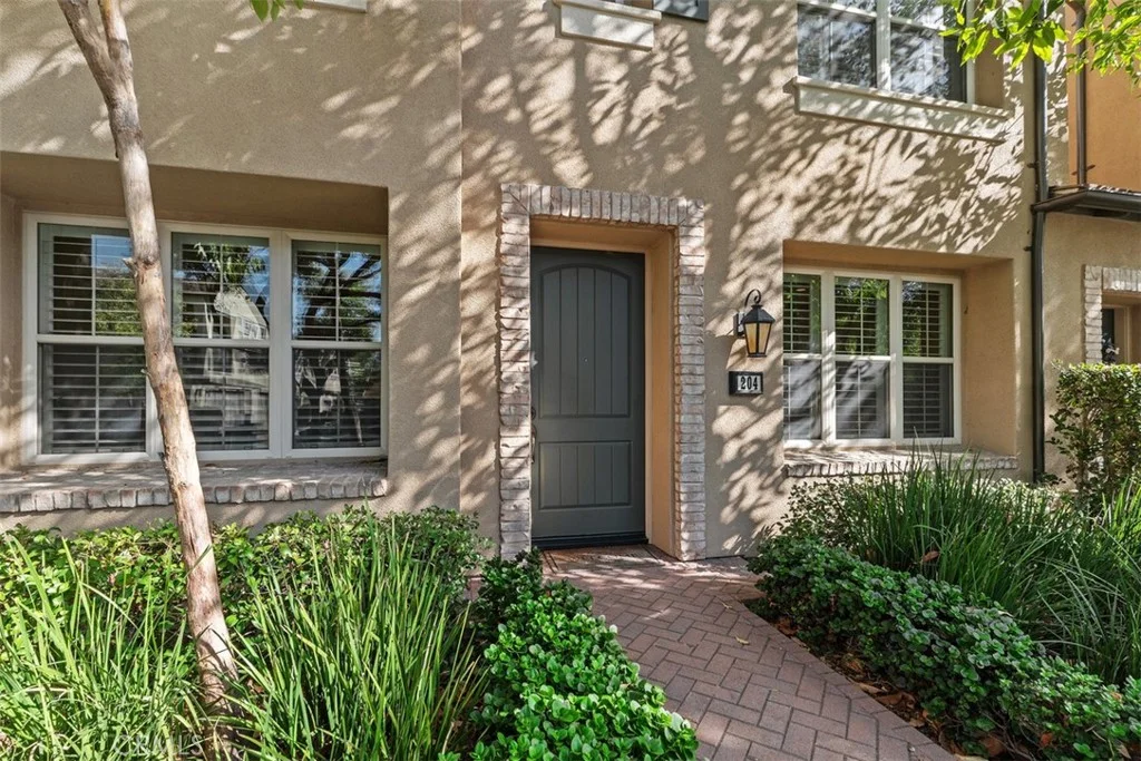 204 Overbrook, Irvine, CA 92620 photo 3