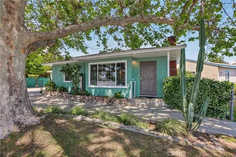 909 Philadelphia Street, Pomona, CA MLS: CV25097986