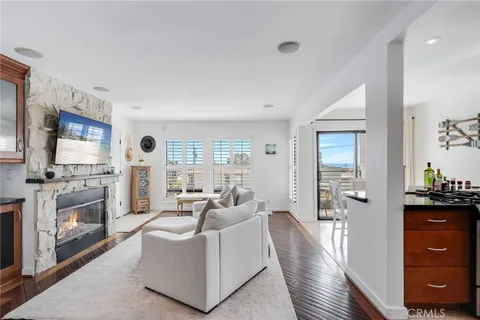 426 Cypress Drive, Laguna Beach, CA MLS: LG25104124