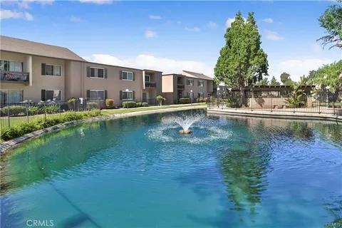 25715 Hogan Drive Unit B1, Valencia, CA MLS: SR25061256