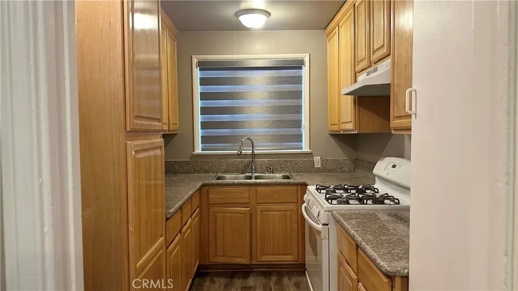 Additional image 16 of 4304 W 5Th St, Los Angeles, CA 90020