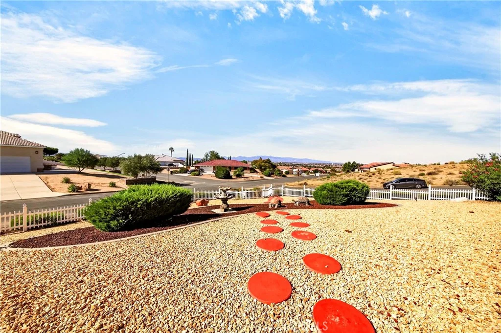 13573 Sunset Drive, Apple Valley, CA 92308