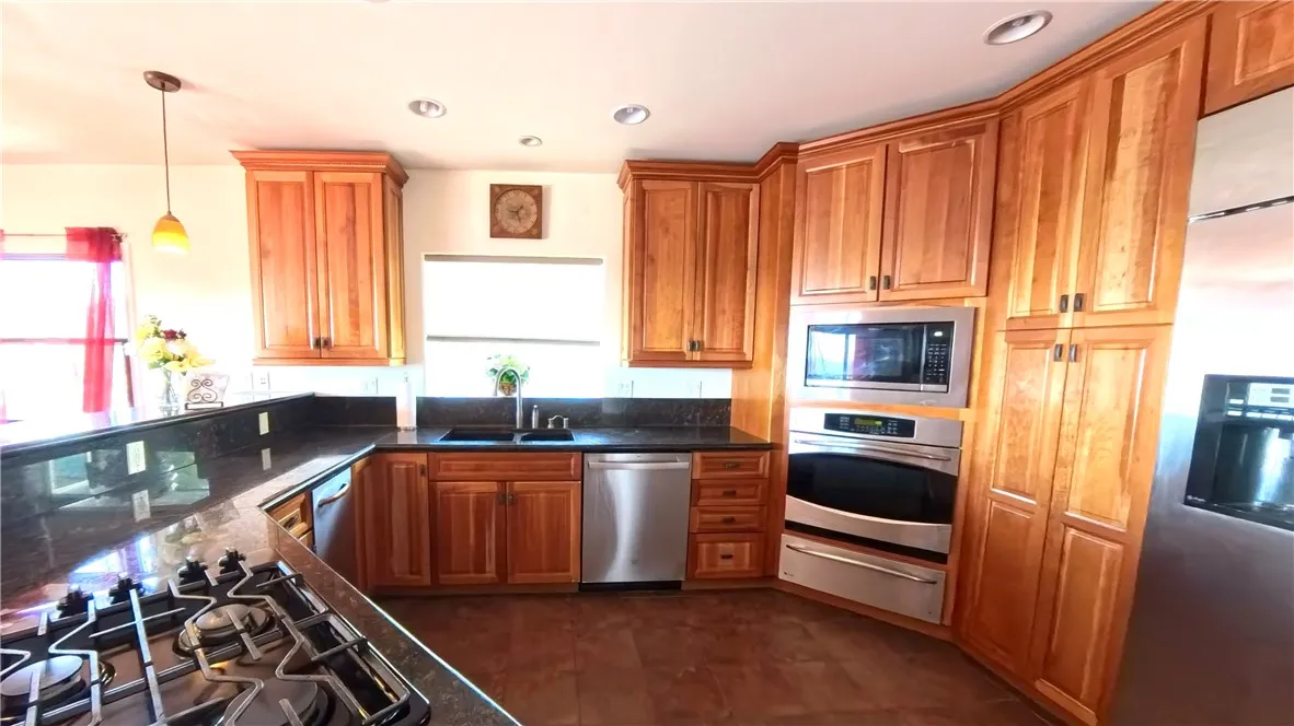 Additional image 37 of 633 Sunnyhill Drive, Los Angeles, CA 90065