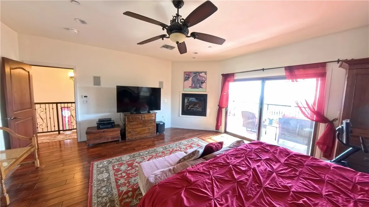 Additional image 38 of 633 Sunnyhill Drive, Los Angeles, CA 90065