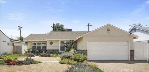 19218 Erwin Street, Tarzana, CA MLS: SR25090514