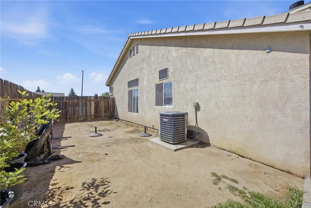 3802 Windflower Avenue, Bakersfield, CA 93313