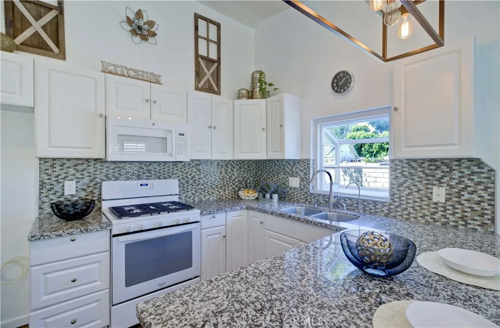 Additional image 74 of 292 N Camino Arroyo, Anaheim Hills, CA 92807