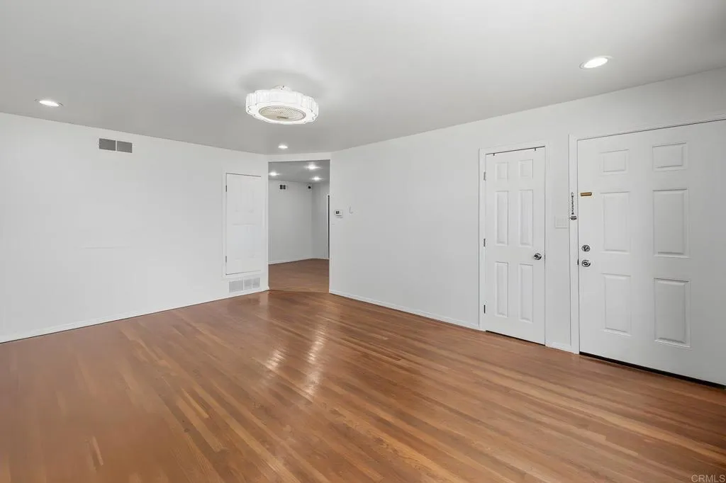 Additional image 26 of 7273 Arillo St, San Diego, CA 92111