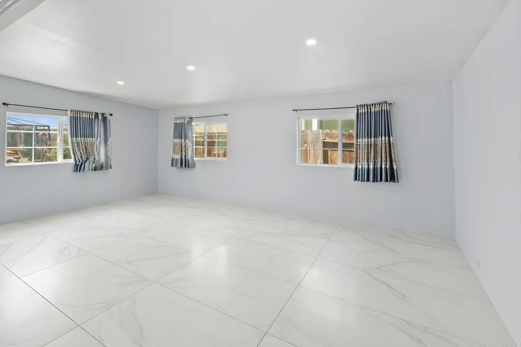 Additional image 27 of 7273 Arillo St, San Diego, CA 92111