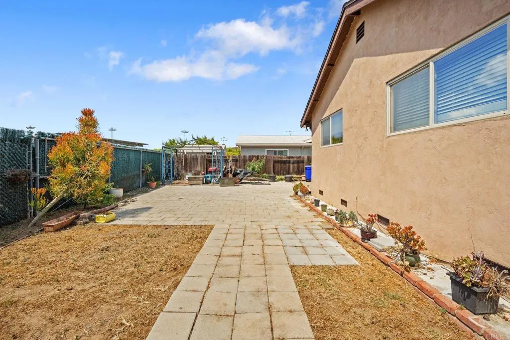Additional image 117 of 7273 Arillo St, San Diego, CA 92111