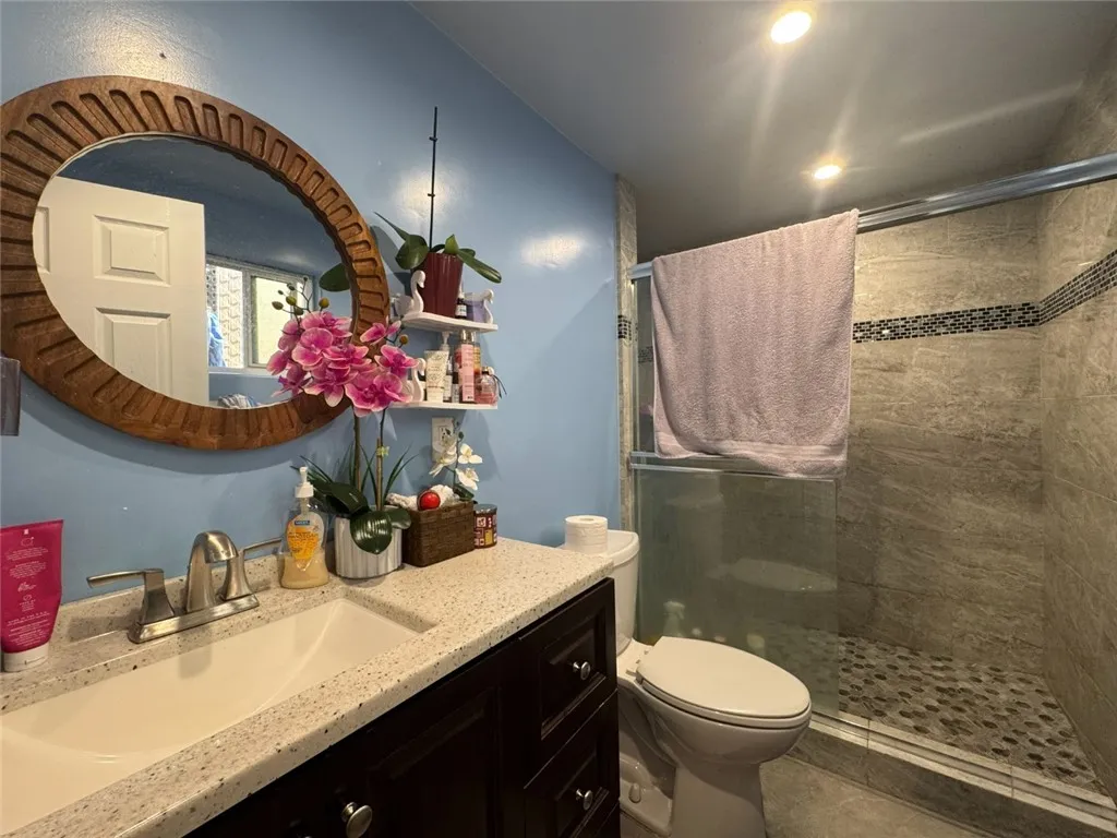Additional image 16 of 15723 Kadota St, Sylmar, CA 91342