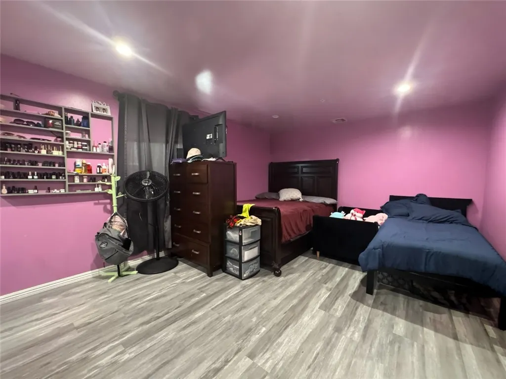 Additional image 37 of 15723 Kadota St, Sylmar, CA 91342