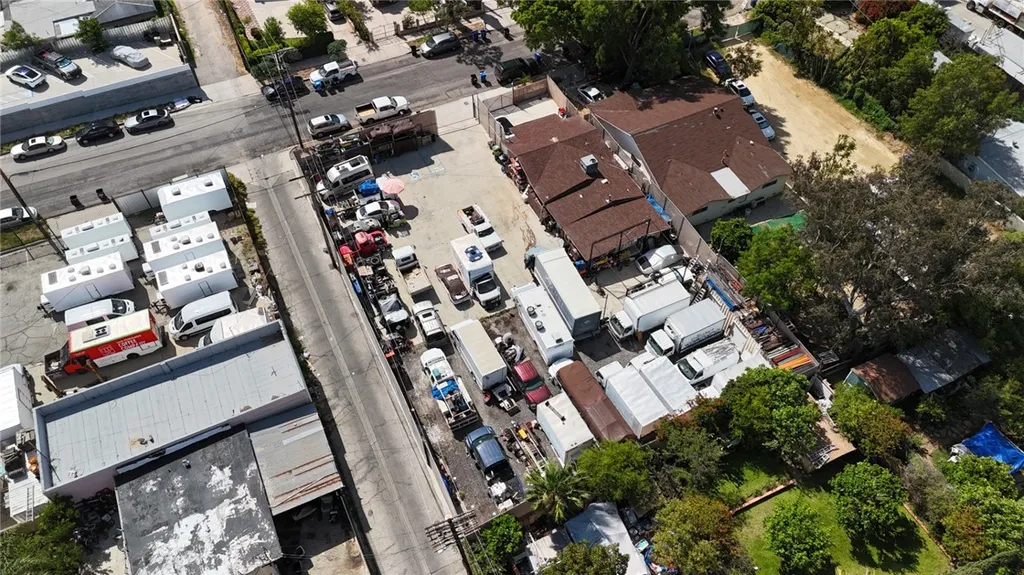 Additional image 5 of 15723 Kadota St, Sylmar, CA 91342