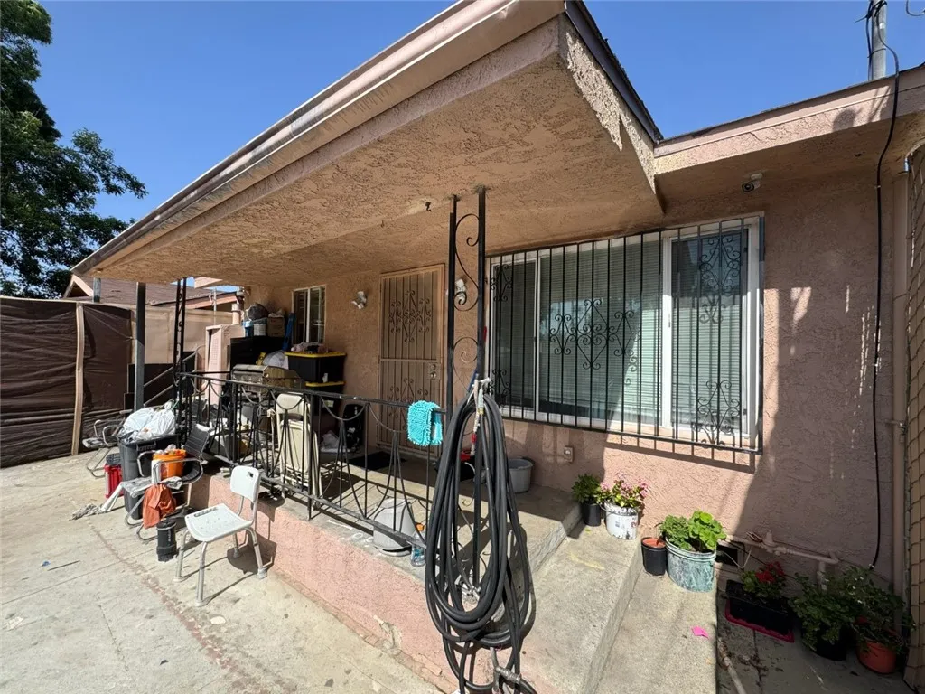 Additional image 8 of 15723 Kadota St, Sylmar, CA 91342