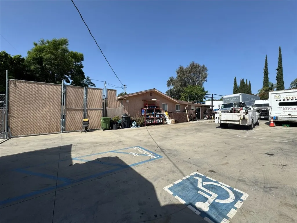 Additional image 44 of 15723 Kadota St, Sylmar, CA 91342