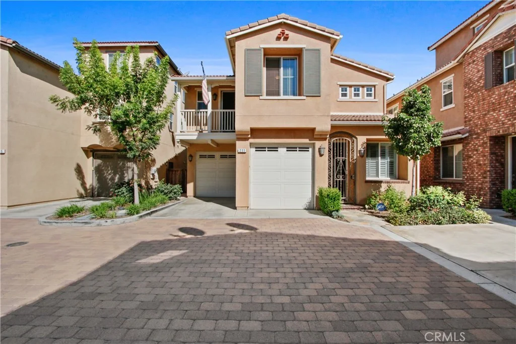 211 W Pebble Creek Lane, Orange, CA 92865