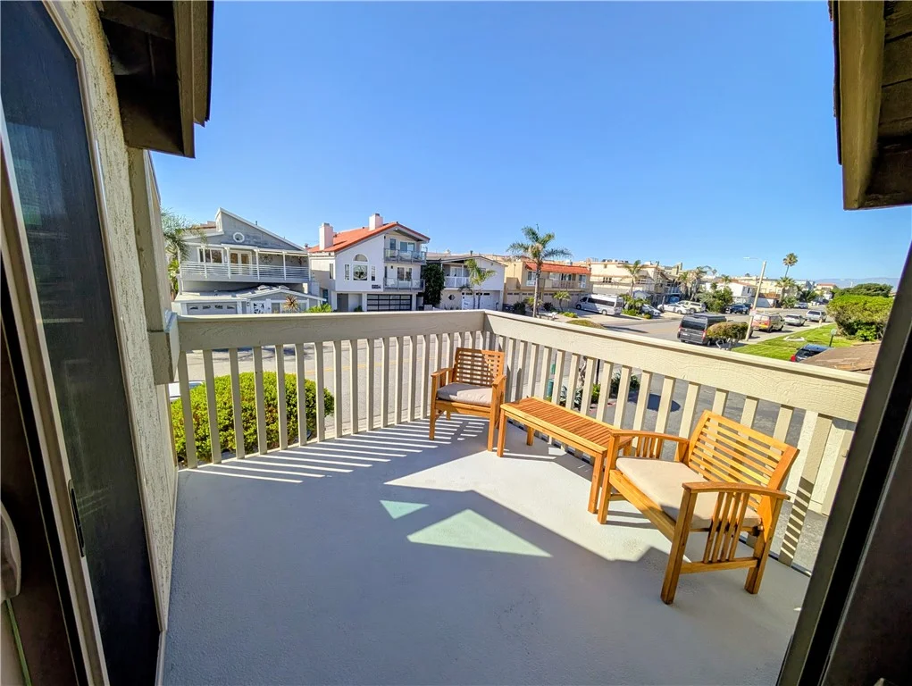 3554 Sunset Ln, Oxnard, CA 93035
