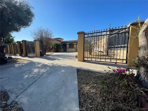 1821 S Curson Avenue, Los Angeles, CA 90019 - MLS#: IV25014670
