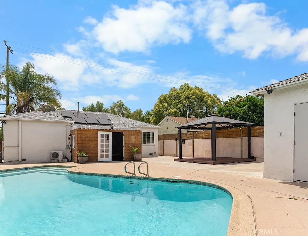 Additional image 33 of 16637 Victory Boulevard, Van Nuys, CA 91406